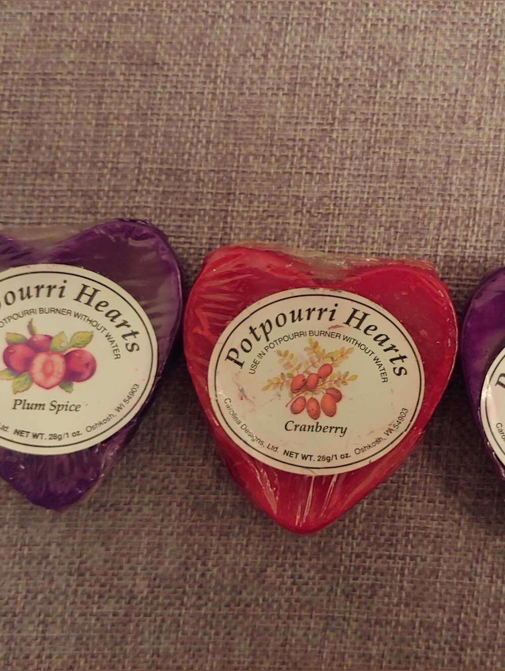Potpourri Lot Of 3 Floating Hearts For Potpourri Burner Cranberry & plum Spice
